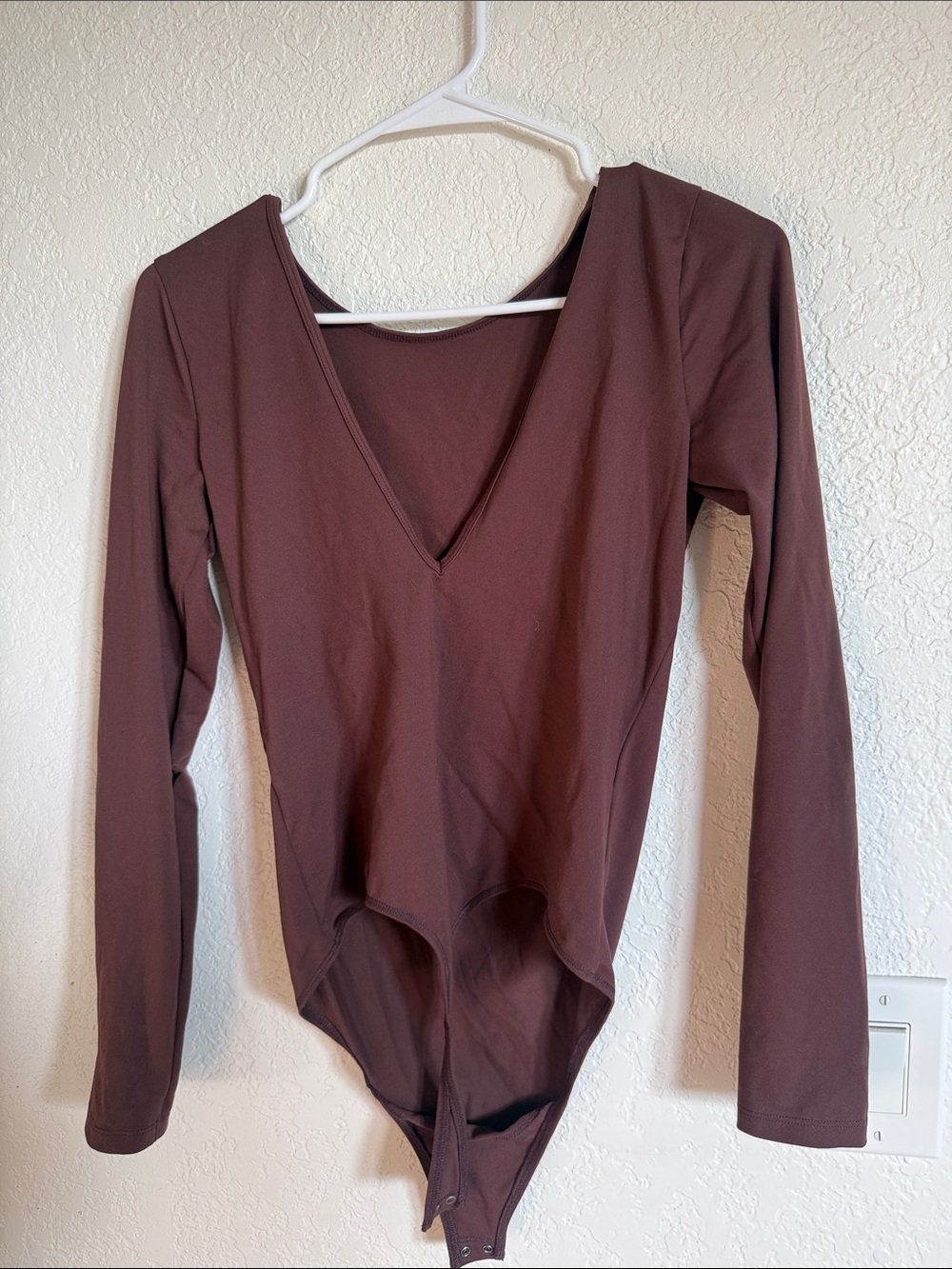 Long Sleeve V-Neck Bodysuit - Chocolate Brown